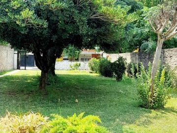 Excelente propiedad con piscina