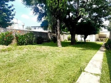 Excelente propiedad con piscina