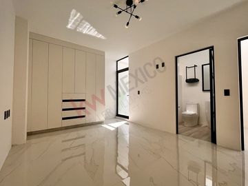 CASA A ESTRENAR, ACABADOS DE ALTA GAMA, TODAS LAS RECÁMARAS CON BAÑO, COLINAS DE JURIQUILLA, QRO.