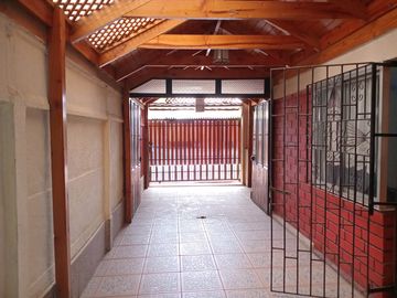 ESPACIOSA CASA EN VENTA EN SAN RAMÓN