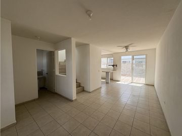 CASA EN VENTA MODELO TABACHIN PASEOS DEL BOSQUE QUERETARO