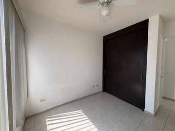CASA EN VENTA MODELO TABACHIN PASEOS DEL BOSQUE QUERETARO
