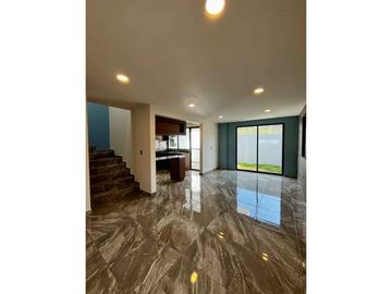Ultima casa disponible Fracc privado San Esteban Tizatlan, C.P. 90100