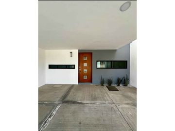 Ultima casa disponible Fracc privado San Esteban Tizatlan, C.P. 90100