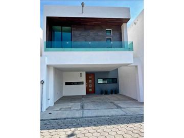Ultima casa disponible Fracc privado San Esteban Tizatlan, C.P. 90100