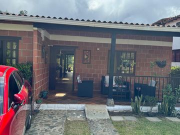 Venta De Casa Campestre En Queremal