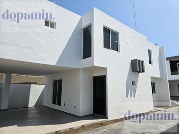 Casa en Unidad Nacional