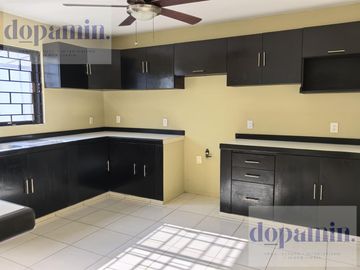 Casa en Manuel R Diaz