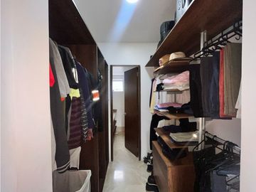 CASA EN VENTA EN JAMUND -  VISTA AL PARQUE Y AMPLIOS ESPACIOS