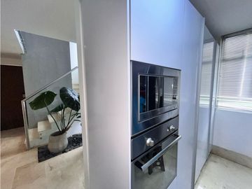 CASA EN VENTA EN JAMUND -  VISTA AL PARQUE Y AMPLIOS ESPACIOS