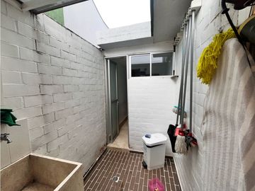 CASA EN VENTA EN JAMUND -  VISTA AL PARQUE Y AMPLIOS ESPACIOS