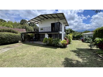 VENTA DE CASA CAMPESTRE EN SALENTO, QUINDO, COLOMBIA