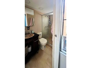 VENTA APARTAMENTO 1er PISO PLACITA DE FLORES BOSTON MEDELLIN