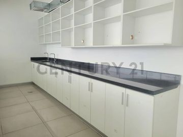 ALQUILA TU PROXIMA OFICINA ADMINISTRATIVA EN SANTA ANITA, CERCA AL TREN
