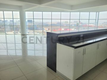 ALQUILA TU PROXIMA OFICINA ADMINISTRATIVA EN SANTA ANITA, CERCA AL TREN