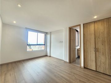 SE VENDE HERMOSA CASA EN ALTOS DE SUBA