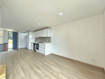 SE VENDE HERMOSA CASA EN ALTOS DE SUBA