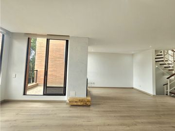 SE VENDE HERMOSA CASA EN ALTOS DE SUBA