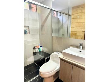 Venta Apartamento Loma Chocho Envigado. Ideal familias o inversión.