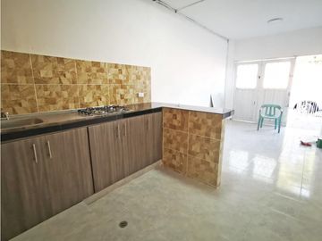 CASA MULTIFAMILIAR EN VENTA, NUEVA FLORESTA, ORIENTE, CALI