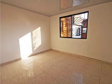 CASA MULTIFAMILIAR EN VENTA, NUEVA FLORESTA, ORIENTE, CALI