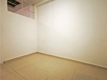 CASA MULTIFAMILIAR EN VENTA, NUEVA FLORESTA, ORIENTE, CALI