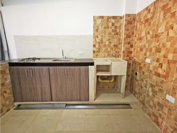 CASA MULTIFAMILIAR EN VENTA, NUEVA FLORESTA, ORIENTE, CALI