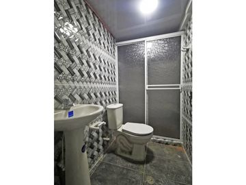 CASA MULTIFAMILIAR EN VENTA, NUEVA FLORESTA, ORIENTE, CALI