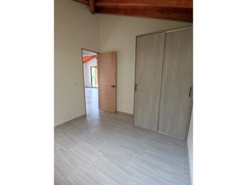 VENTA DE FINCA PARA ESTRENAR EN PARCELACIÓN EN SAN VICENTE