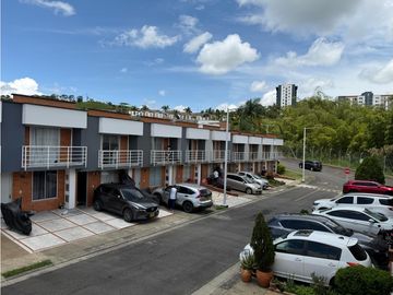 SE VENDE CASA EN BALCONES DE VILLA VERDE