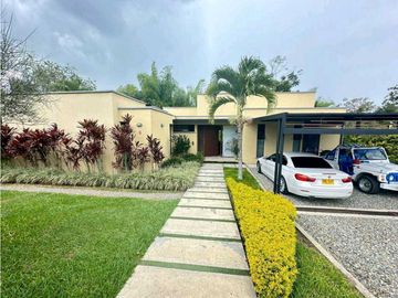 Se vende casa campestre en La Tebaida, Quindío.