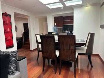 CASA EN CONJUNTO CEDRITOS