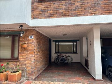 CASA EN CONJUNTO CEDRITOS