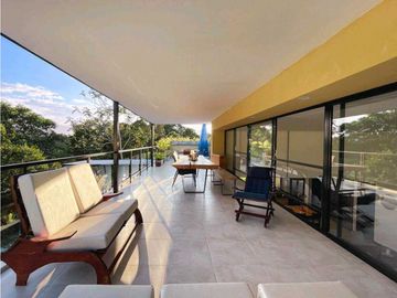 Se vende espectacular casa campestre en Tebaida, Quindío.