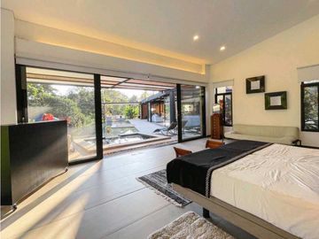Se vende espectacular casa campestre en Tebaida, Quindío.