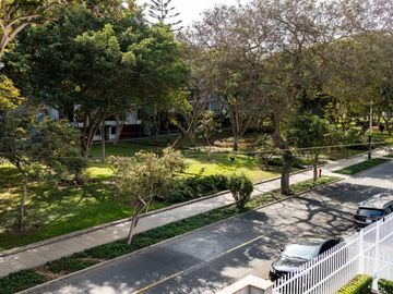 DEPARTAMENTO EN VENTA PROYECTO CON VISTA A PARQUE EN SAN ISIDRO CON JARDÍN 101