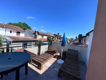 EXCELENTE DUPLEX 6 AMB CON HABITACIONES EN SUITE