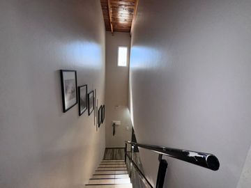 EXCELENTE DUPLEX 6 AMB CON HABITACIONES EN SUITE