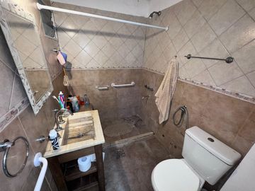 EXCELENTE DUPLEX 6 AMB CON HABITACIONES EN SUITE