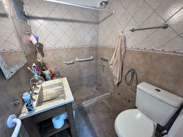 EXCELENTE DUPLEX 6 AMB CON HABITACIONES EN SUITE