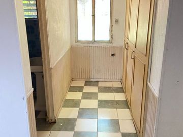 VENTA CASA A REFACCIONAR 5 AMBIENTES