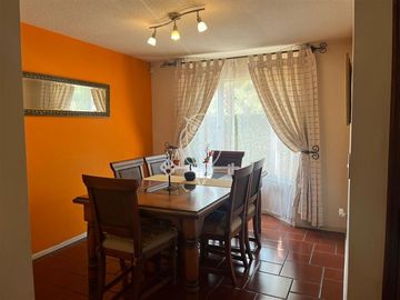 Casa en Venta en Cercano a Av el Cerro