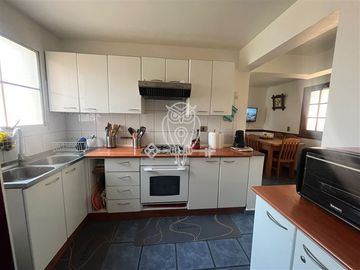 Casa en Venta en Cercano a Av el Cerro
