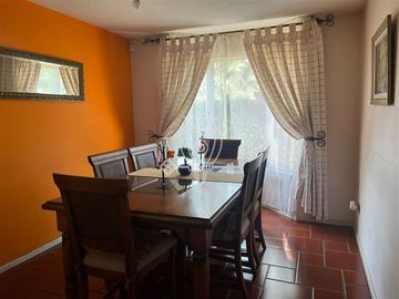 Casa en Venta en Cercano a Av el Cerro