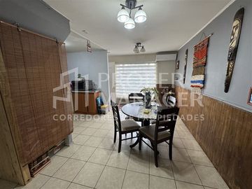 Casa en Venta en Casa 4D-1B + Estac