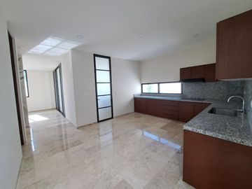 Casa en venta en Privada Varena Living, Santa Gertrudis Copo, Mérida