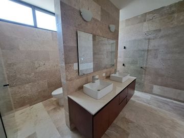Casa en venta en Privada Varena Living, Santa Gertrudis Copo, Mérida