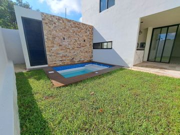 Casa en venta en Privada Varena Living, Santa Gertrudis Copo, Mérida