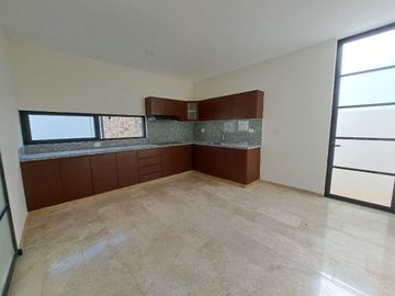 Casa en venta en Privada Varena Living, Santa Gertrudis Copo, Mérida