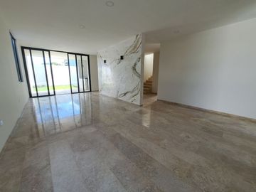 Casa en venta en Privada Varena Living, Santa Gertrudis Copo, Mérida